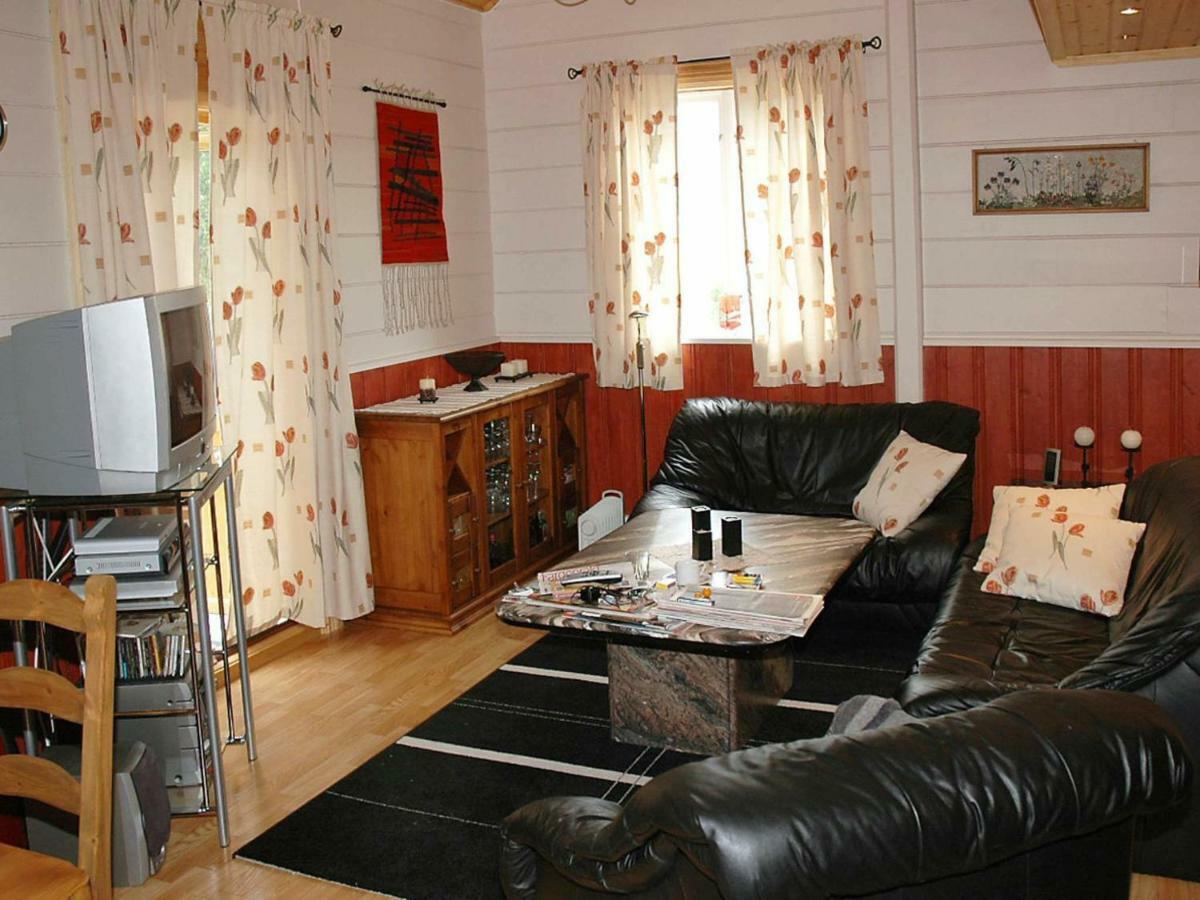 Three-Bedroom Holiday Home In Isfjorden Torvik Екстер'єр фото